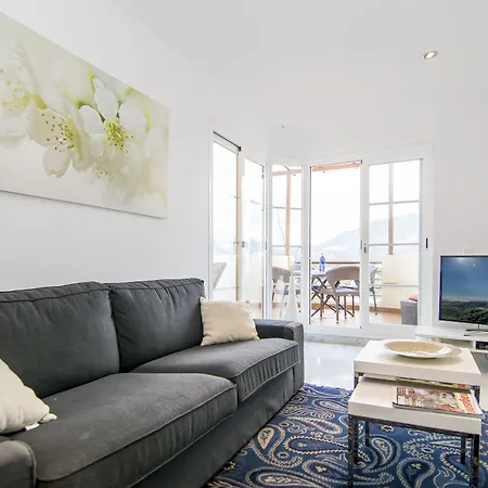 Senorio De Aloha - Roomservice Apartment